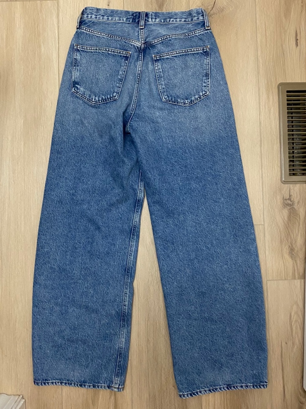 AGOLDE Low Curve High Rise Denim Jeans in Venture, Size 27 - Picture 6 of 7